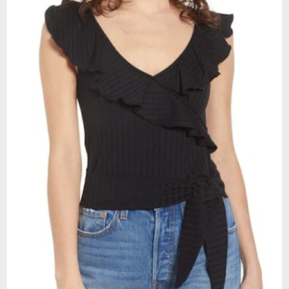 BP RUFFLE TIE HEM TOP